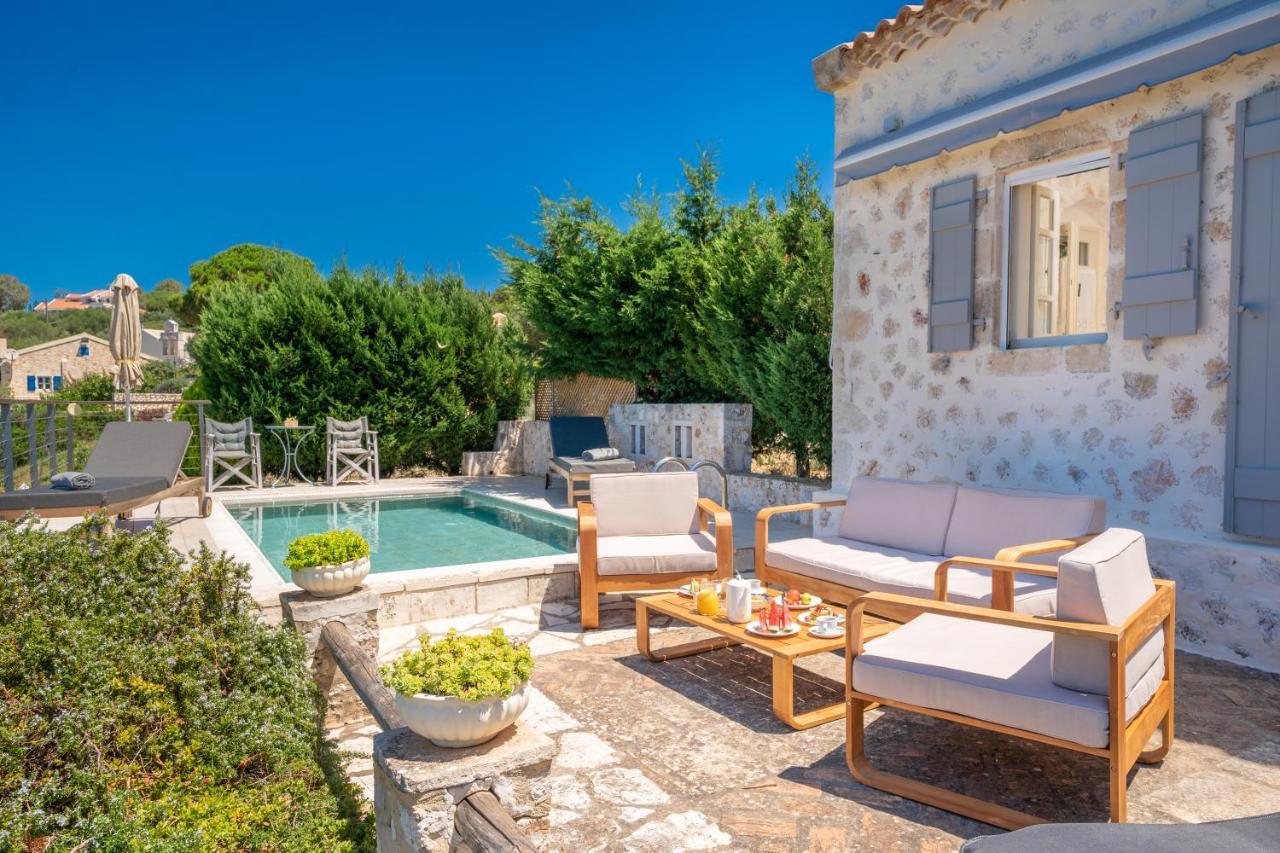 Blue Horizon Cottages Tzamarelata 外观 照片