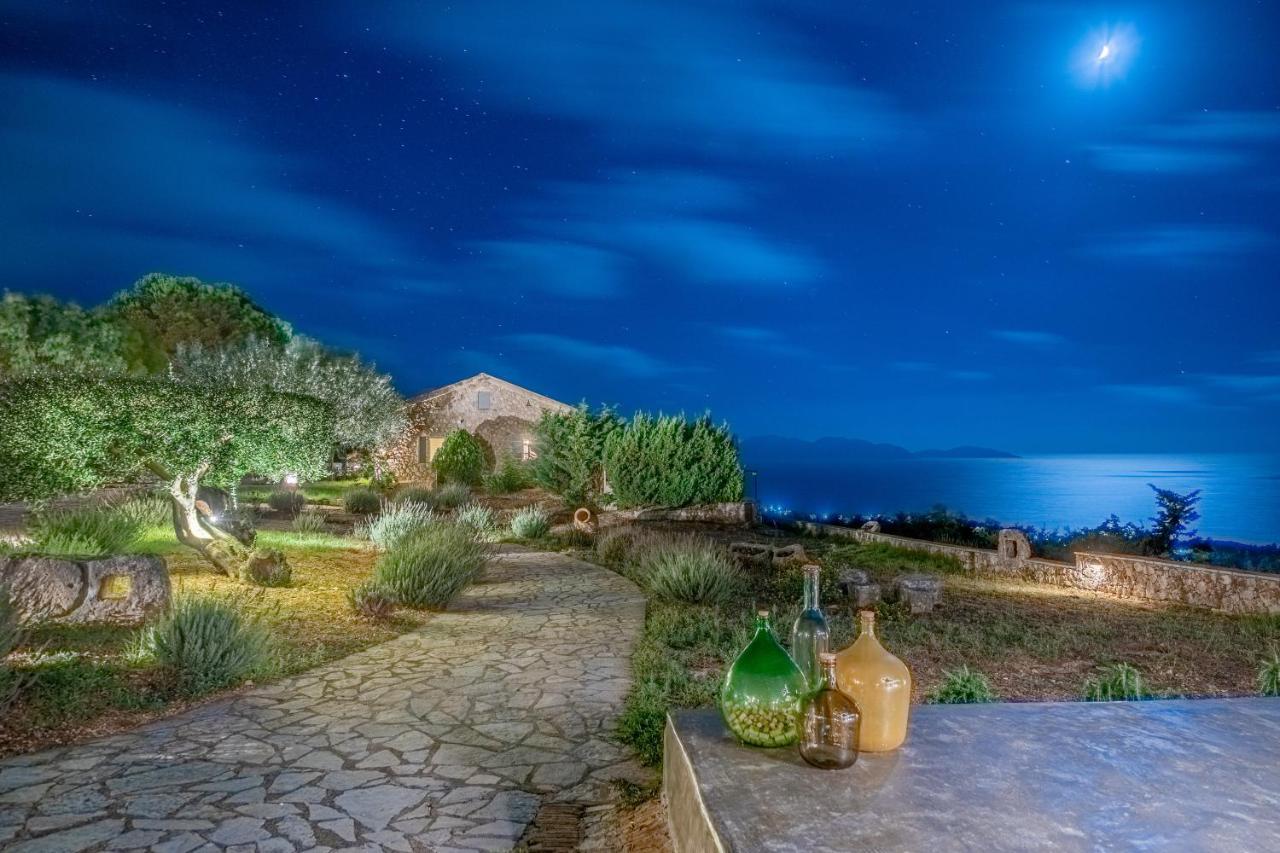 Blue Horizon Cottages Tzamarelata 外观 照片