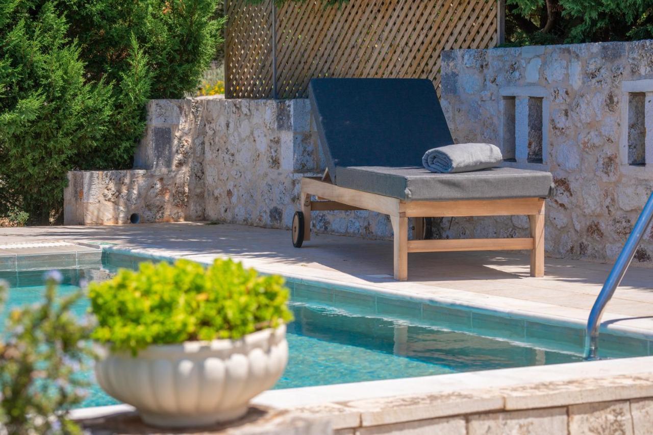 Blue Horizon Cottages Tzamarelata 外观 照片